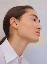 Load image into Gallery viewer, Rivera Bar Ear Cuff