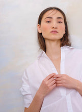 Load image into Gallery viewer, Addie Hand Chain/ Necklace