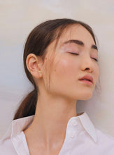 Load image into Gallery viewer, Rivera Bar Ear Cuff