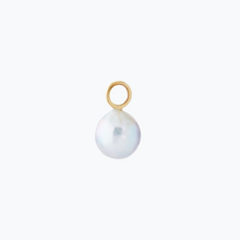 Load image into Gallery viewer, Soleil Pearl Dangler (Single)